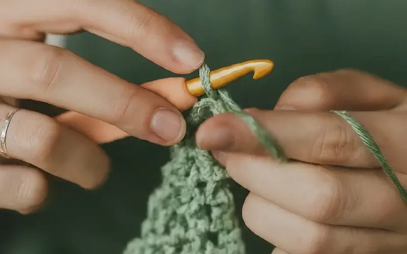 Mastering the Double Crochet Stitch: A Step-by-Step Guide for Crocheters