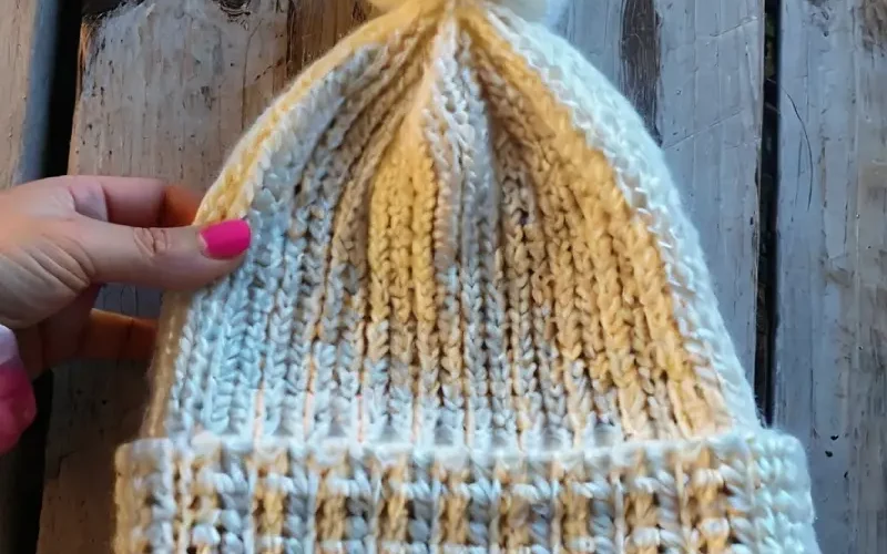 How to Crochet an Easy Winter Beanie