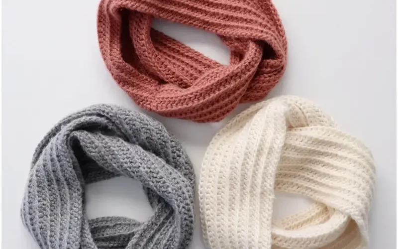 How to Crochet a Chunky Infinity Scarf